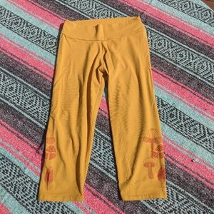 Organic cotton cropped leggings yoga w mushroom print